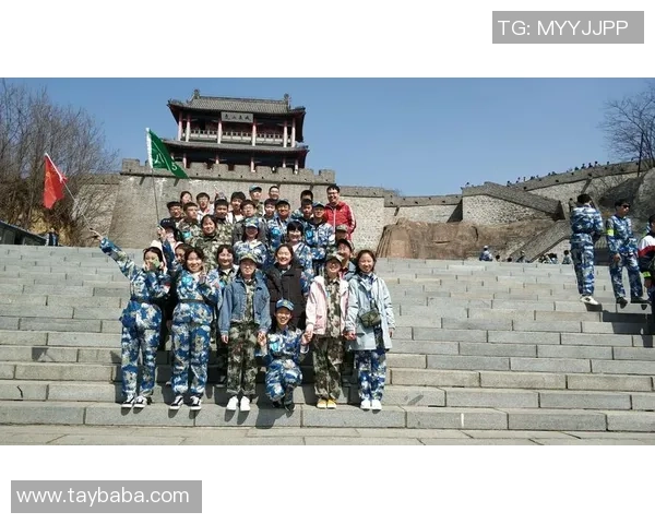 对话杨芳：回顾她的篮球生涯与成长历程的精彩瞬间